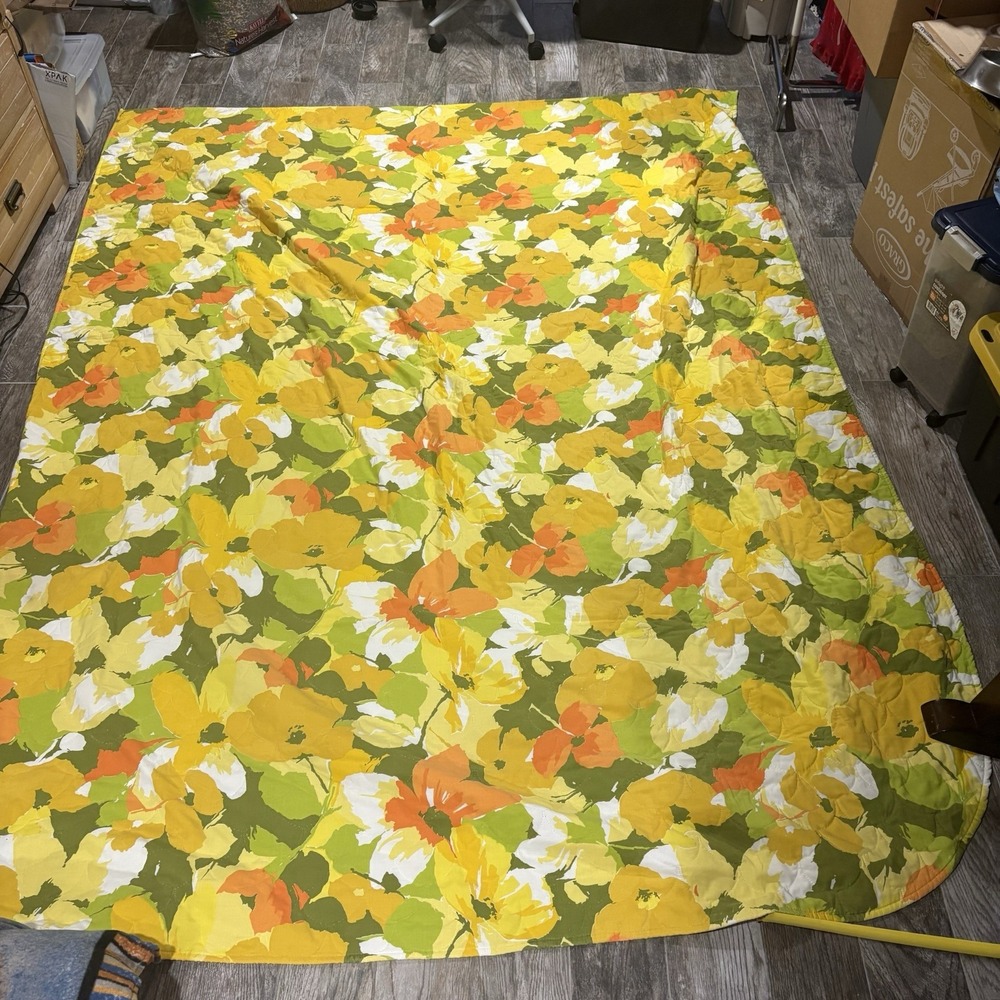 VTG 60s 70s Green‎ Orange Yellow Flower Power Quilted Bedspread 108"x83"